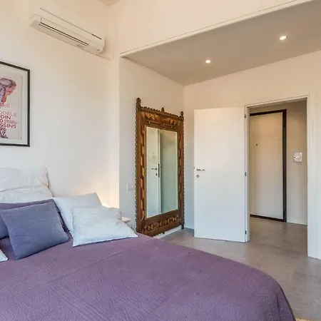 San Petronio Retreats Apartman *