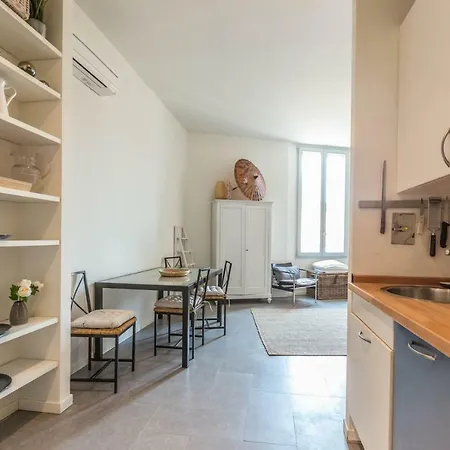 San Petronio Retreats Apartman *