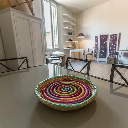 San Petronio Retreats Apartman *