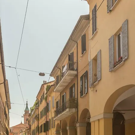 San Petronio Retreats *